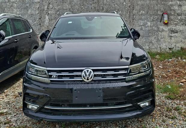 Volkswagen Tiguan 2.0T SEL R-Line FWD 2019 Black