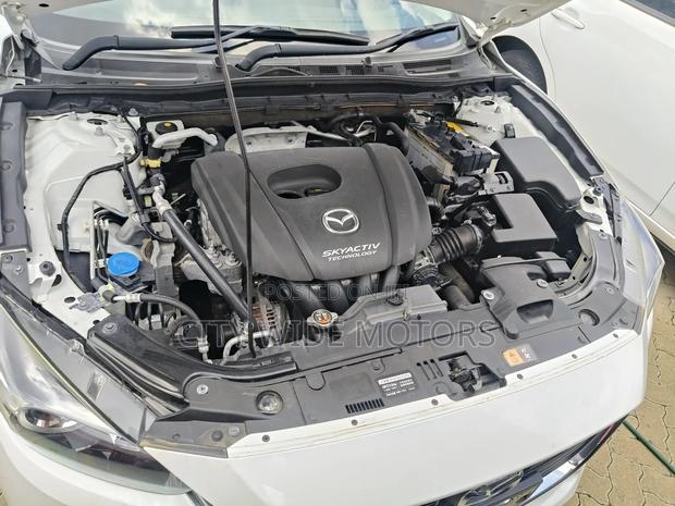 Mazda Axela 2018 White