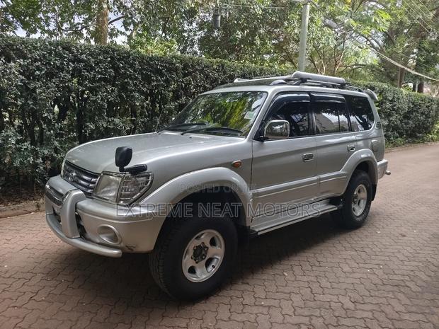 Toyota Land Cruiser Prado 2.7 16V 5dr 2000 Silver