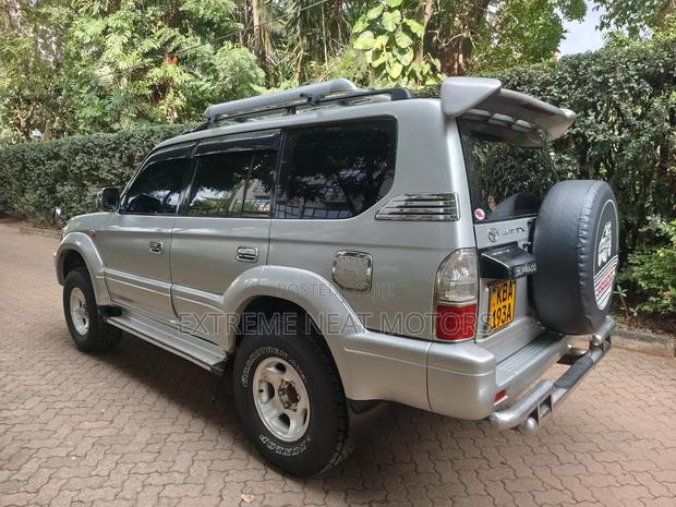 Toyota Land Cruiser Prado 2.7 16V 5dr 2000 Silver