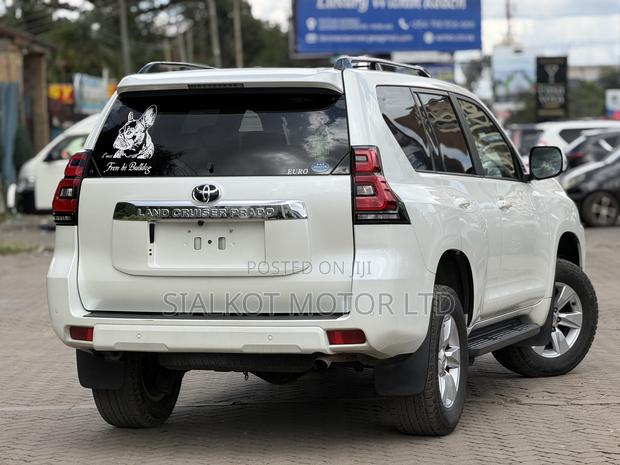 Toyota Land Cruiser Prado 2.7 2020 White