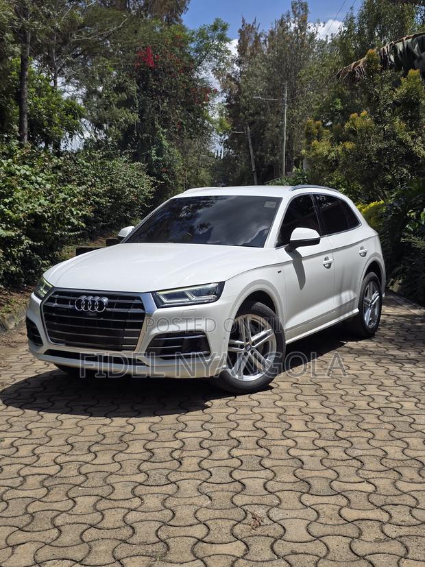 Audi Q5 2.0T Tech Premium AWD quattro 2018 White