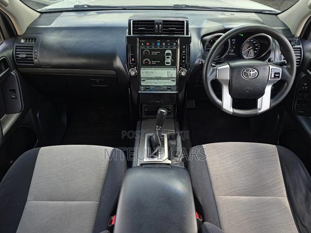 Toyota Land Cruiser Prado 2015 White