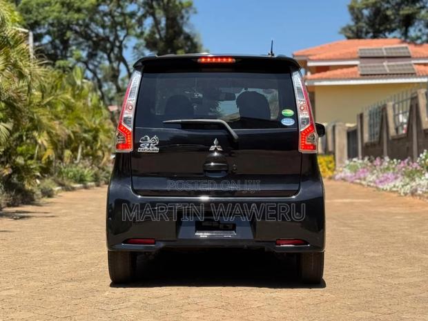 Mitsubishi EK Wagon 660 FWD 2018 Black