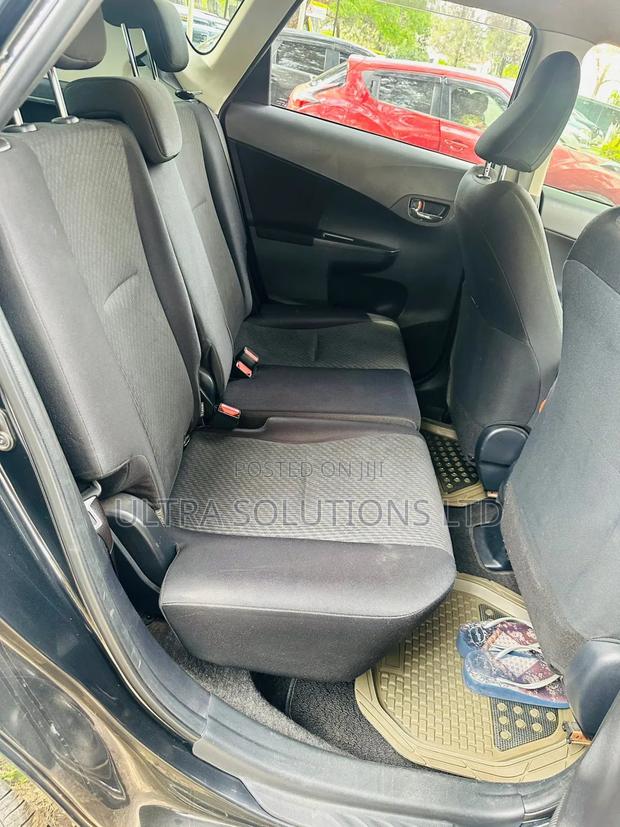 Toyota Ractis 2015 Black