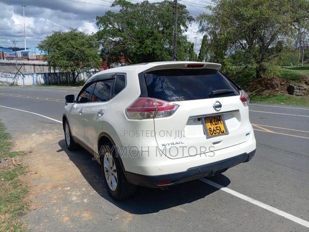Nissan X-Trail 2017 White