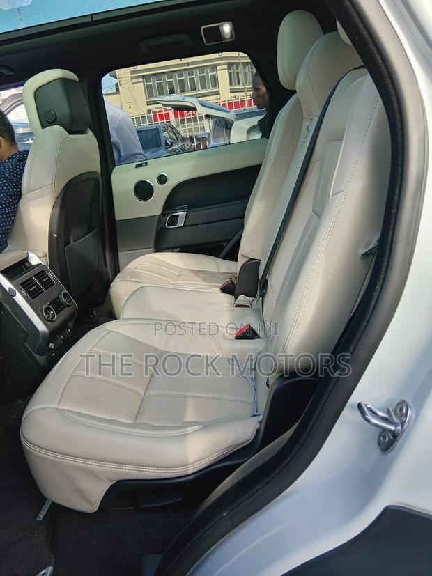 Land Rover Range Rover 2019 White
