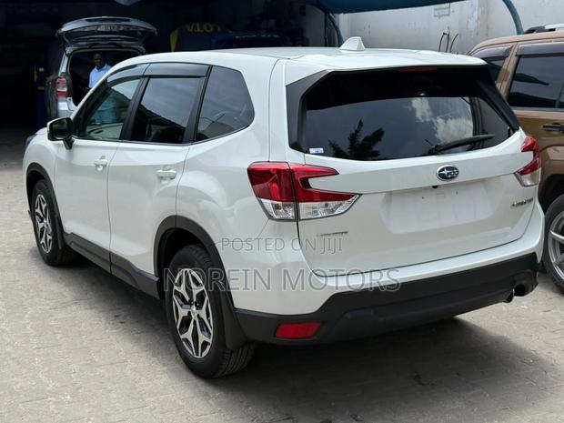 Subaru Forester 2018 White