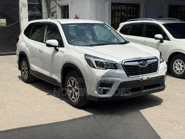 Subaru Forester 2018 White
