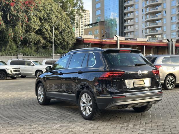 Volkswagen Tiguan 2019 Black