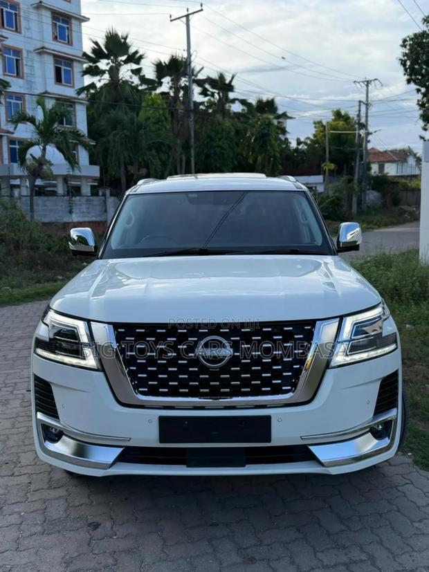 Nissan Patrol 2019 White