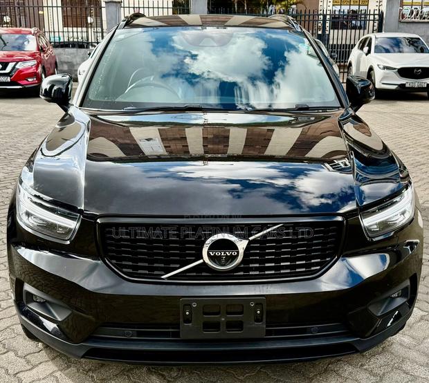 Volvo XC40 B4 Petrol AWD 2020 Black