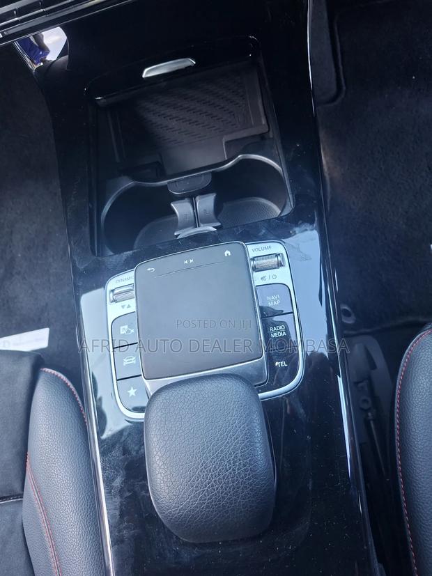 Mercedes-Benz A-Class 2019 Silver