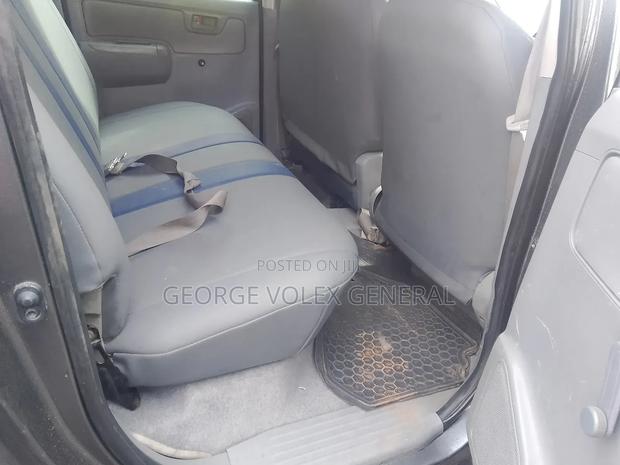 Toyota Hilux 2.7 VVT-i 4X4 SRX 2010 Gray