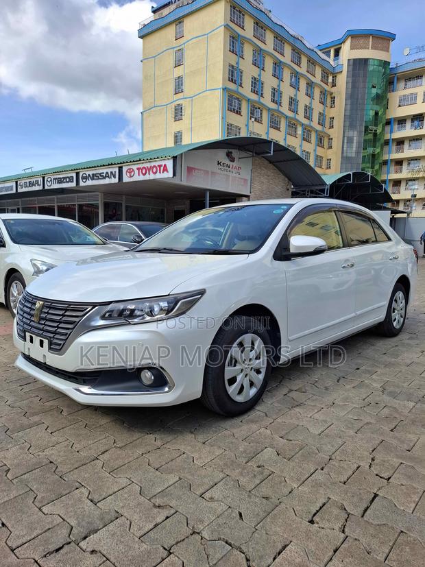 Toyota Premio 2018 Pearl