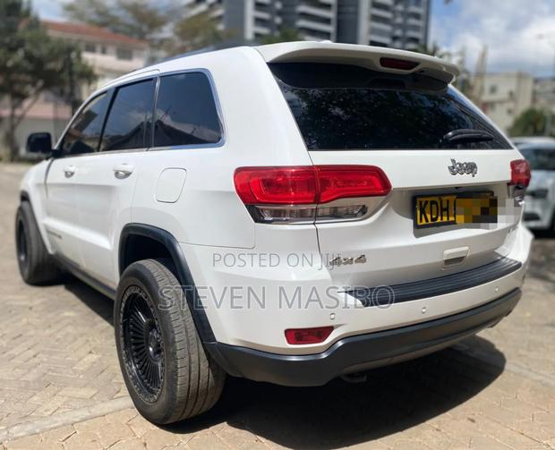Jeep Grand Cherokee Laredo 4dr 4x4 2016 White