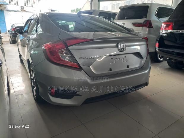 Honda Civic EX Sedan 2019 Gray