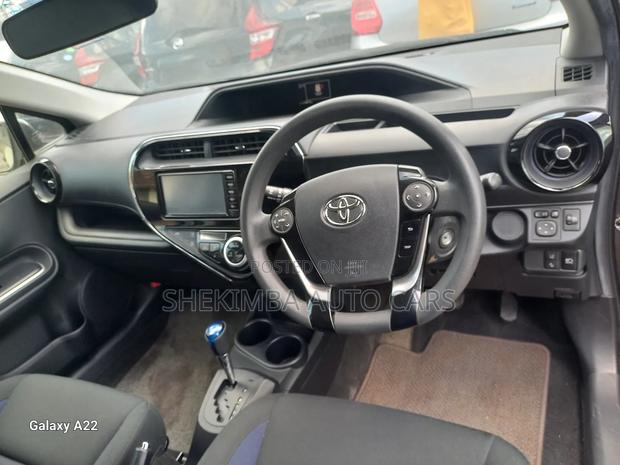Toyota Aqua 2019 Gray