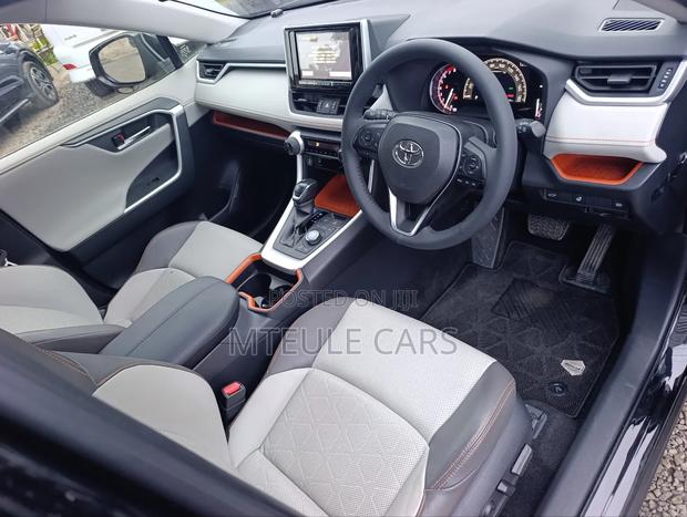 Toyota RAV4 Adventure 2019 Black