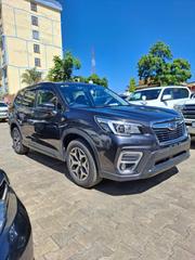 Subaru Forester 2019 Gray for sale