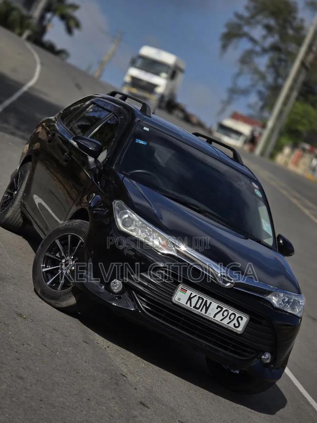 Toyota Corolla Fielder 2016 Black