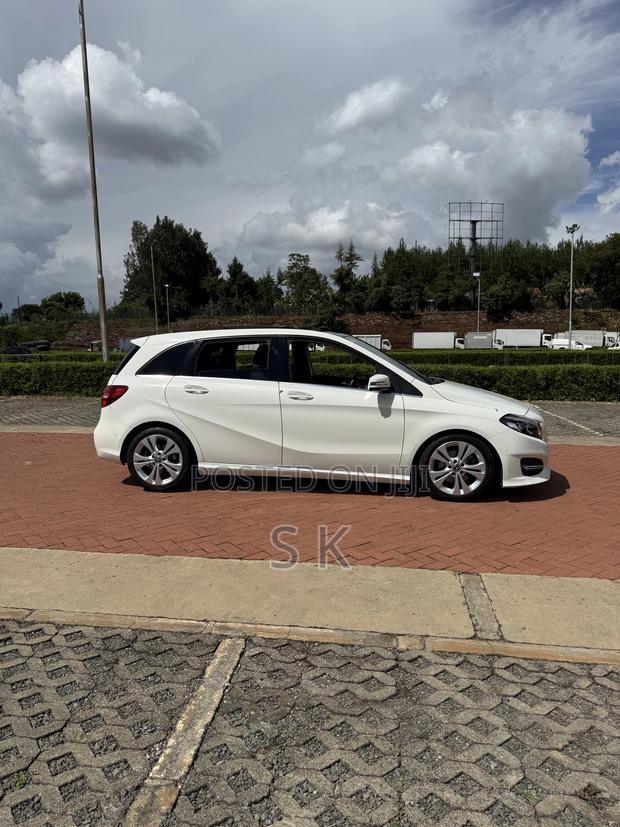Mercedes-Benz B-Class B180 Petrol 2018 White