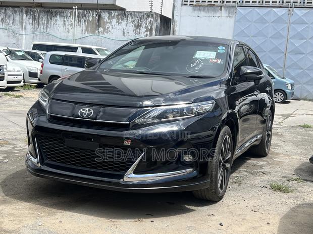 Toyota Harrier 2019 Black