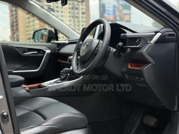 Toyota RAV4 Adventure AWD 2020 Gray