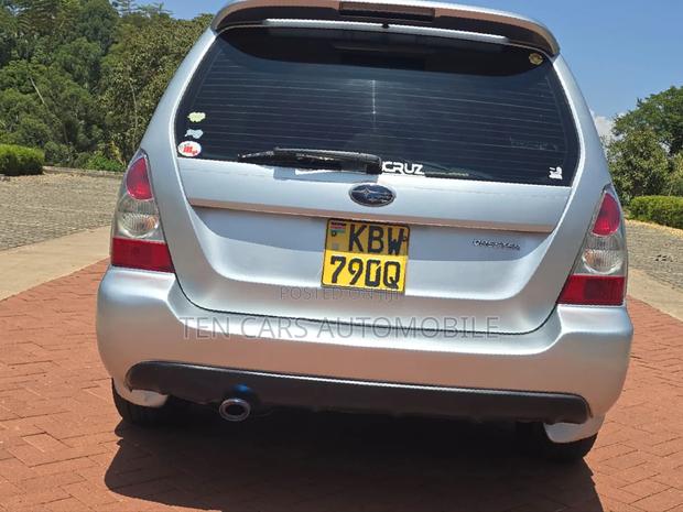 Subaru Forester 2006 Silver
