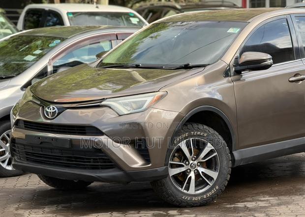 Toyota RAV4 2016 Brown