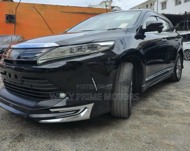Toyota Harrier 2.0 2019 Black
