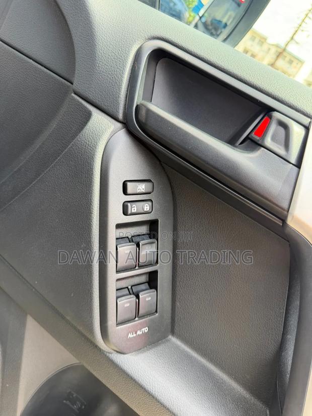 Toyota Land Cruiser Prado 2.8 2020 Black