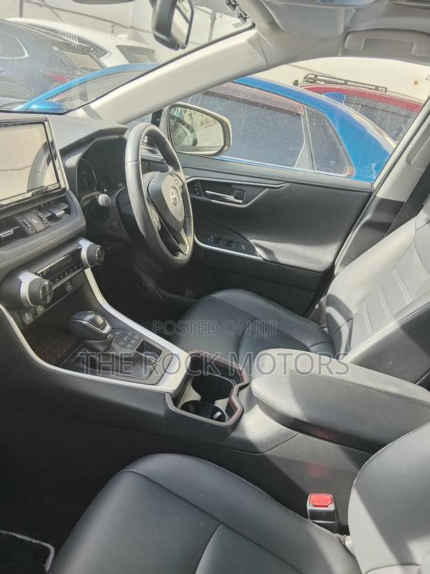 Toyota RAV4 2020 White