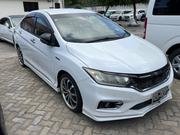 Honda Grace 2019 White for sale