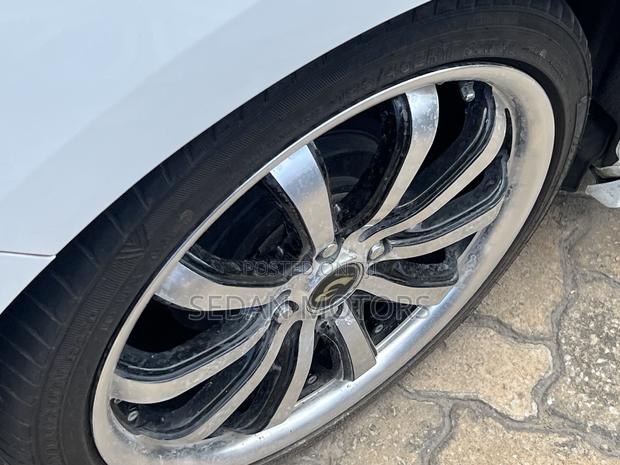 Honda Grace 2019 White