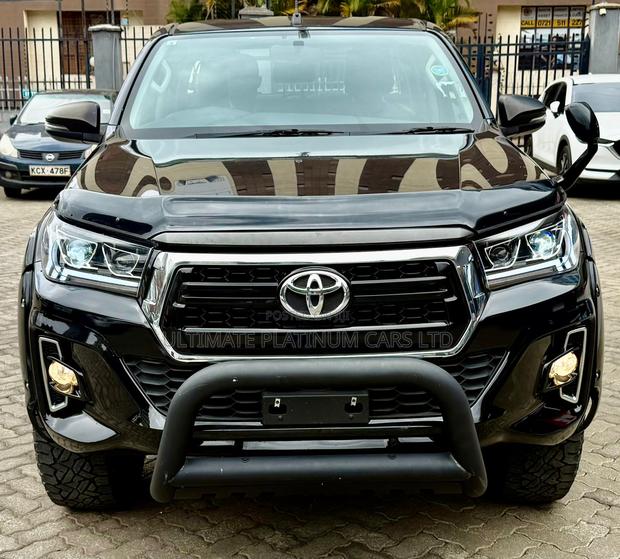 Toyota Hilux Revo Double Cab Deisel 2.4 AWD 2019 Black