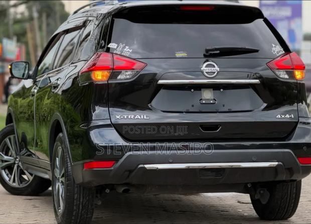 Nissan X-Trail 2.0 Petrol FWD 2019 Black