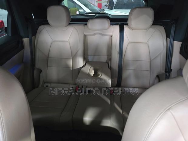 Porsche Cayenne 2019 White