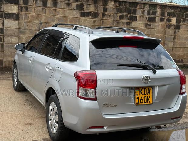 Toyota Corolla Fielder 1.5 Petrol FWD 2013 Silver