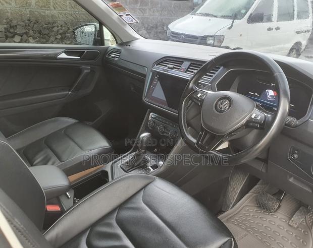 Volkswagen Tiguan 2.0T SEL Premium FWD 2018 Pearl