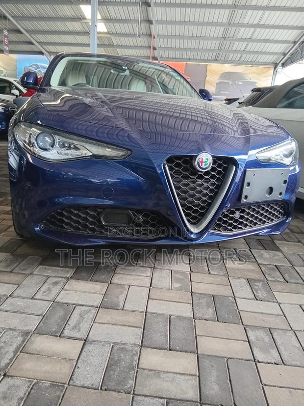 Alfa Romeo Giulia 2018 Blue