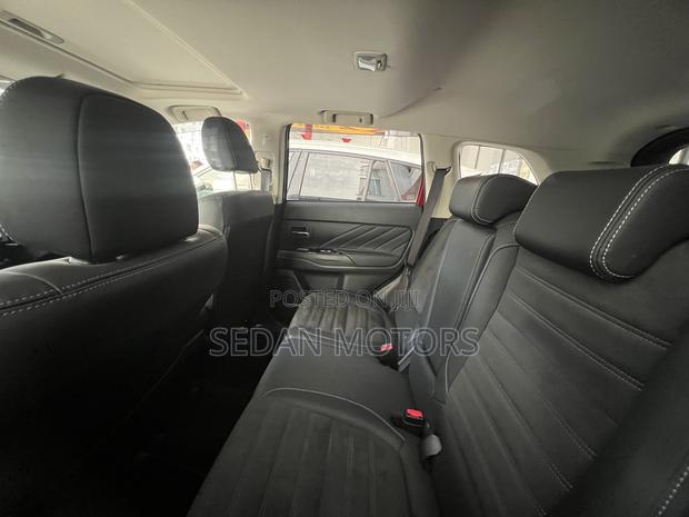 Mitsubishi Outlander 2019 Burgundy