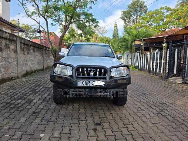 Toyota Land Cruiser Prado 2004 Silver