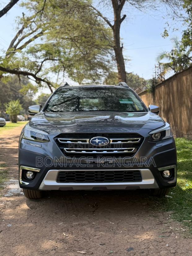 Subaru Outback Premium 2022 Gray