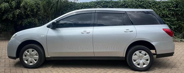 Nissan Wingroad 2014 Silver