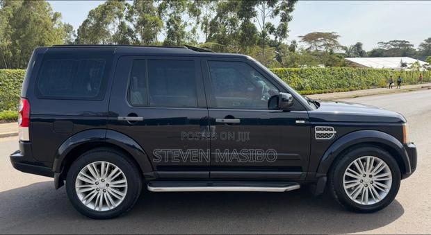 Land Rover Discovery 2010 Blue