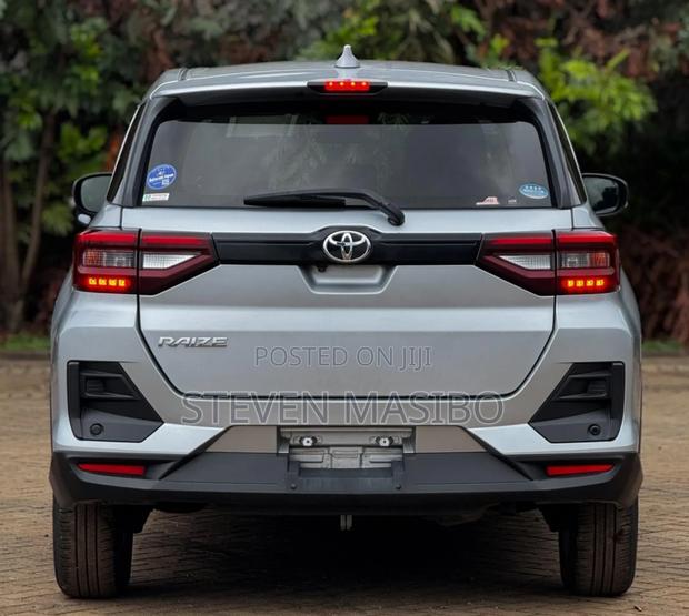 Toyota Raize 1.0 AWD 2019 Silver