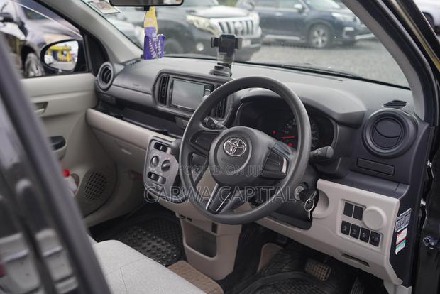 Toyota Passo 2018 Black