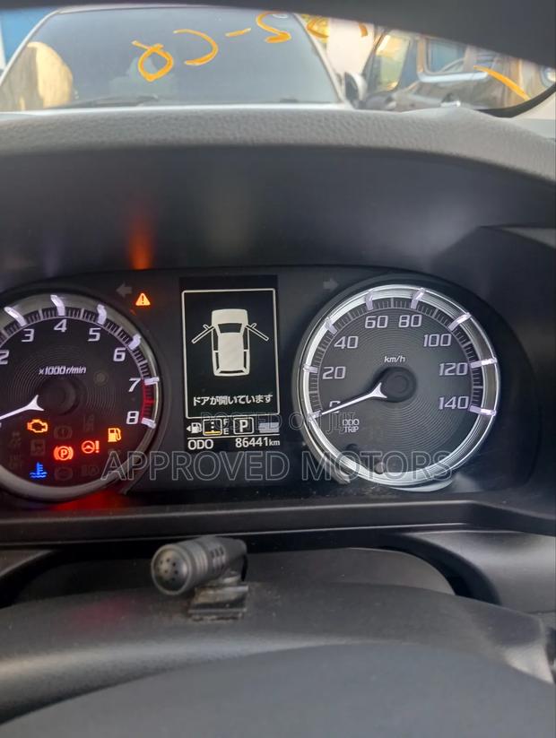 Daihatsu Move 2019 Red
