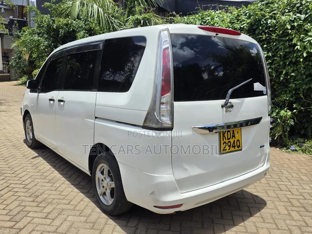 Nissan Serena 2013 White